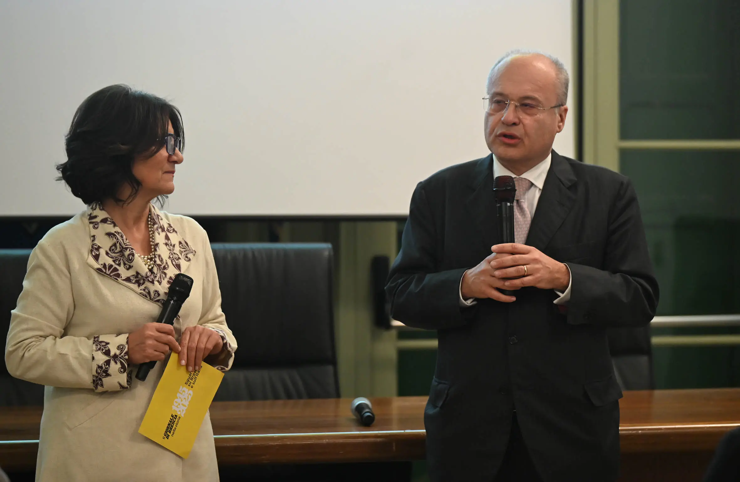 L'inaugurazione della mostra per gli 80 anni del GdB a Villa Carcina