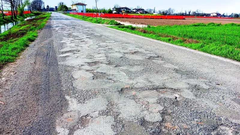 La strada da Ponterosso a Gottolengo - © www.giornaledibrescia.it