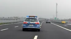 Una pattuglia della Stradale in Brebemi