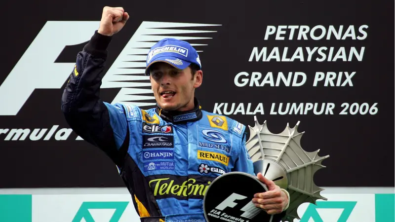 Giancarlo Fisichella dopo la vittoria nel Gp di Malesia nel 2006 - Foto Ansa/Jens Buettner © www.giornaledibrescia.it