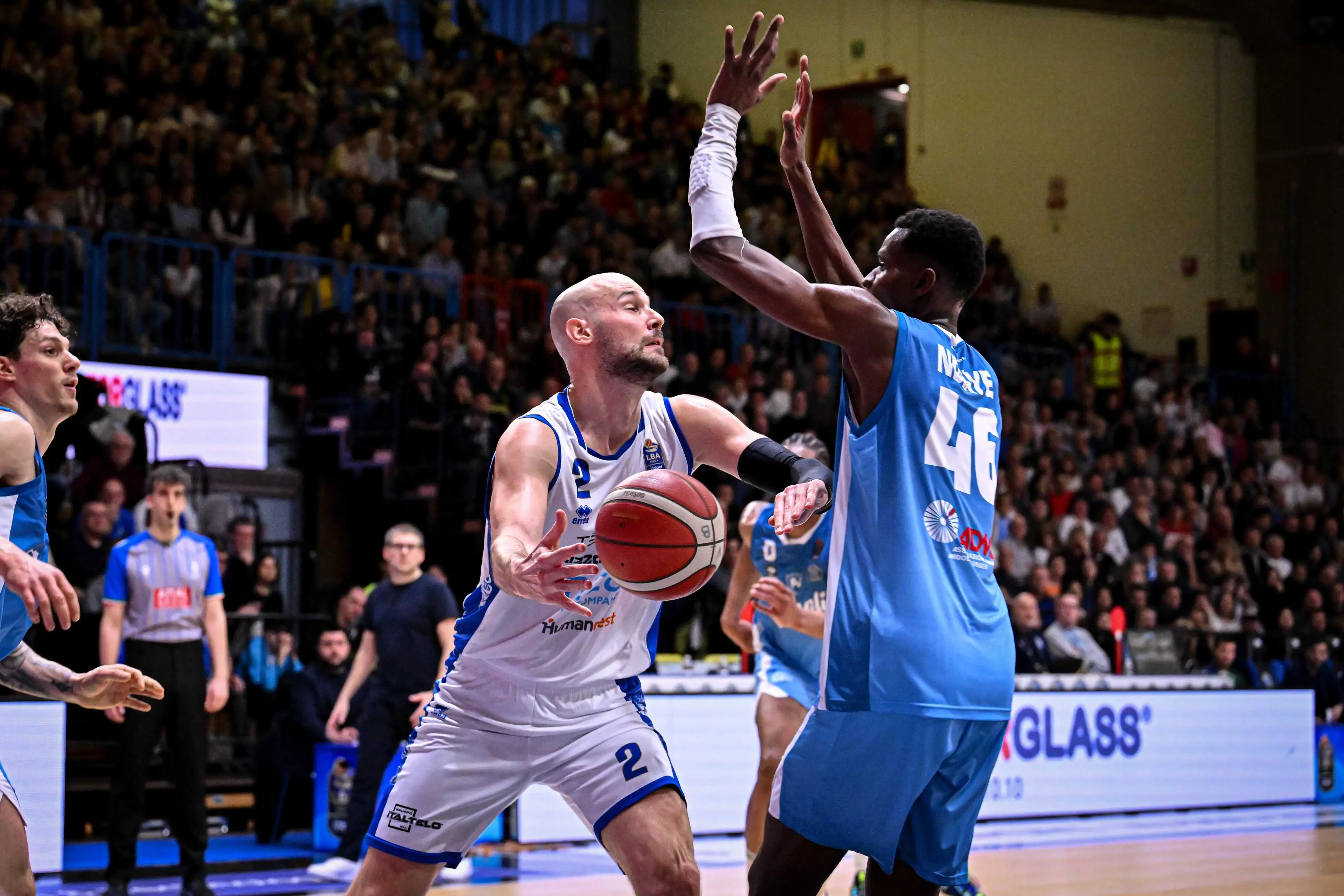 Gli scatti di Vanoli Cremona-Germani Pallacanestro Brescia