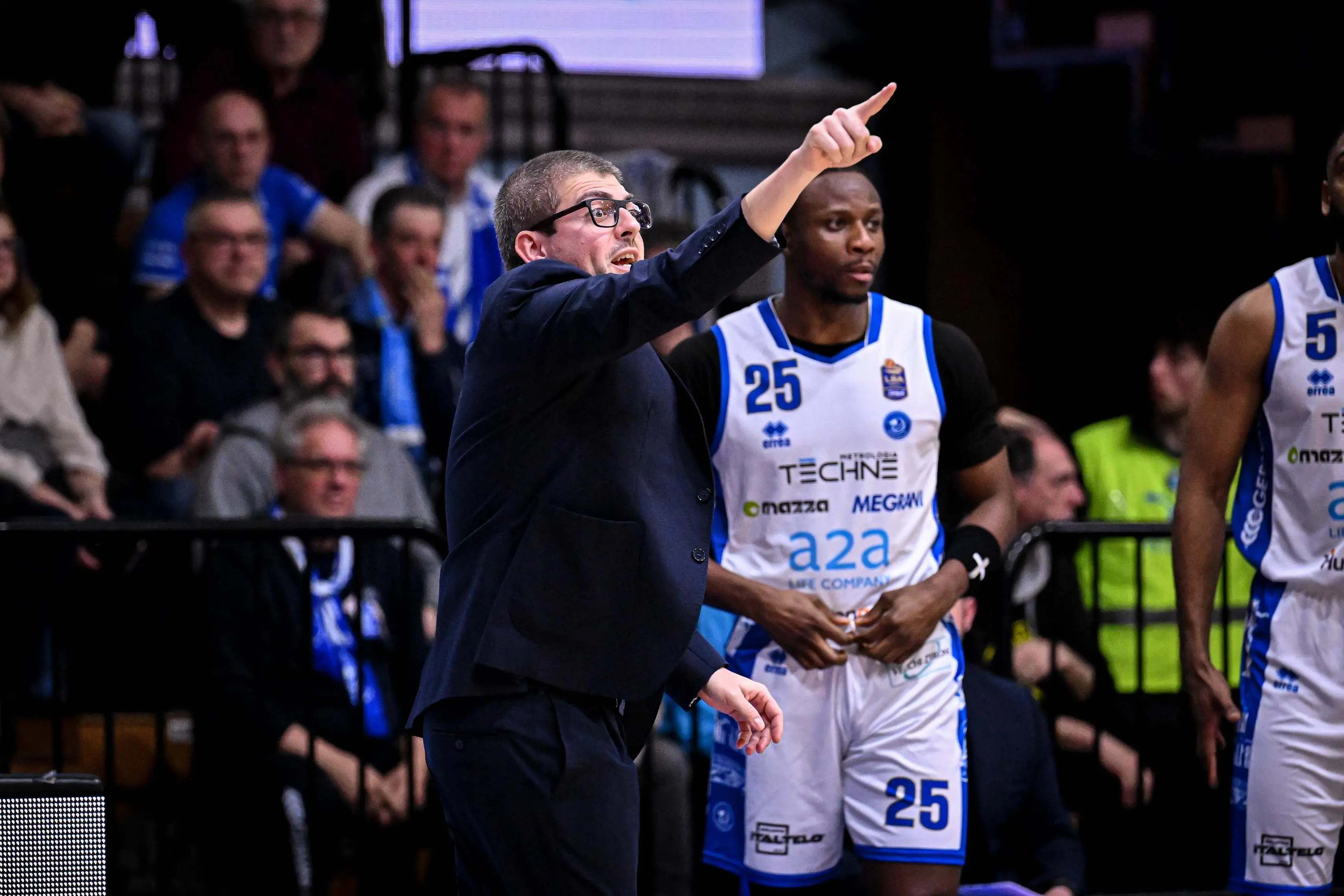 Gli scatti di Vanoli Cremona-Germani Pallacanestro Brescia