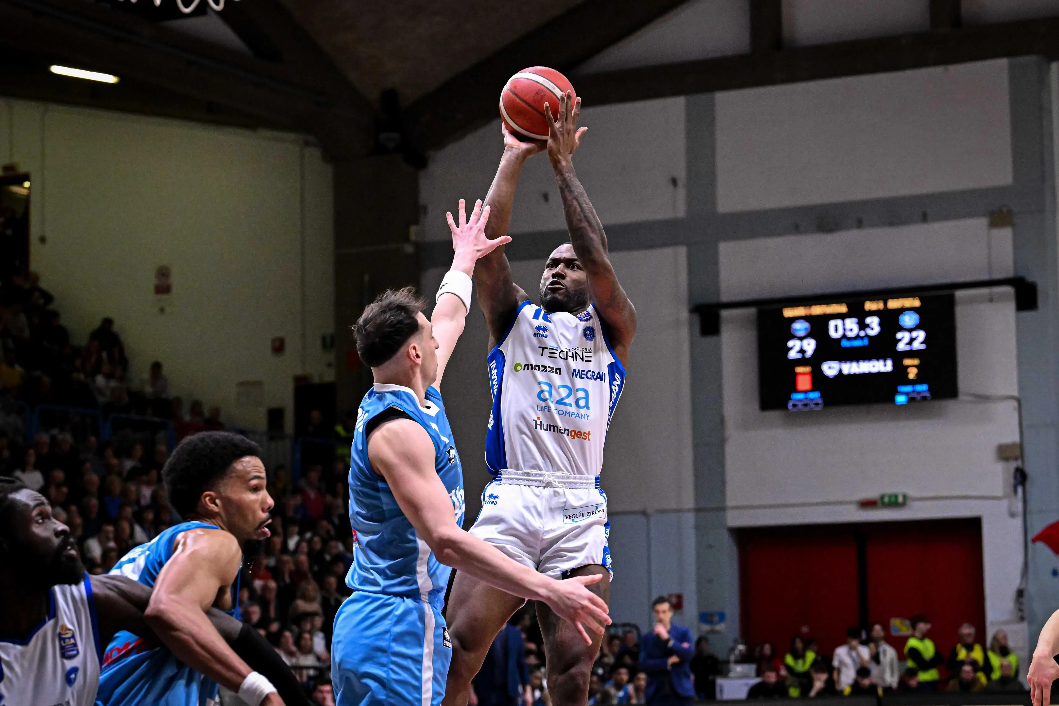 Gli scatti di Vanoli Cremona-Germani Pallacanestro Brescia