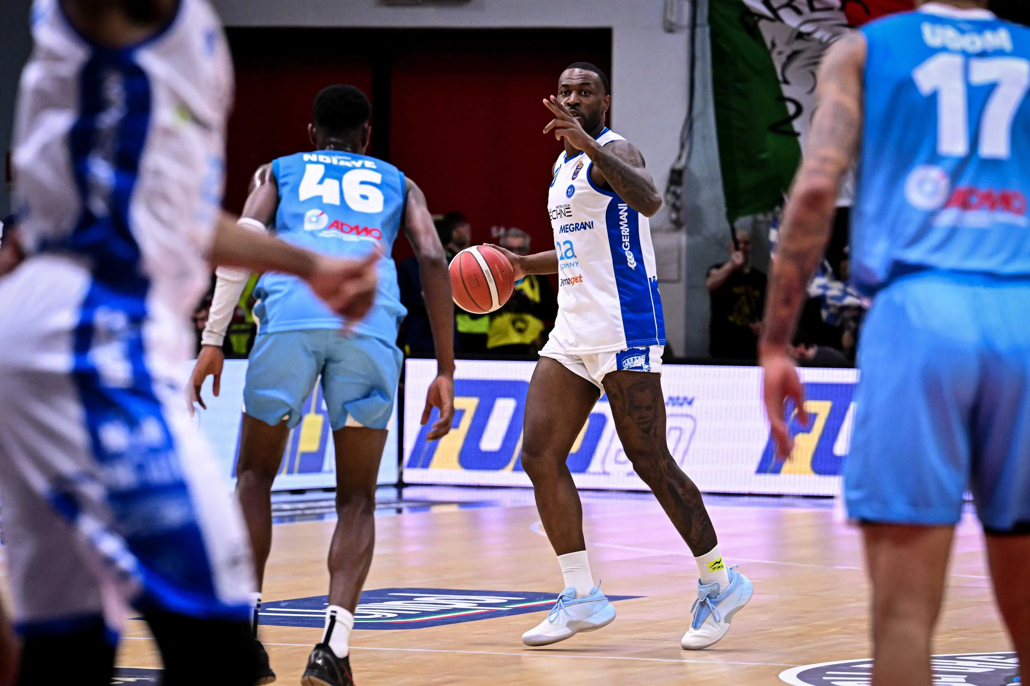 Gli scatti di Vanoli Cremona-Germani Pallacanestro Brescia