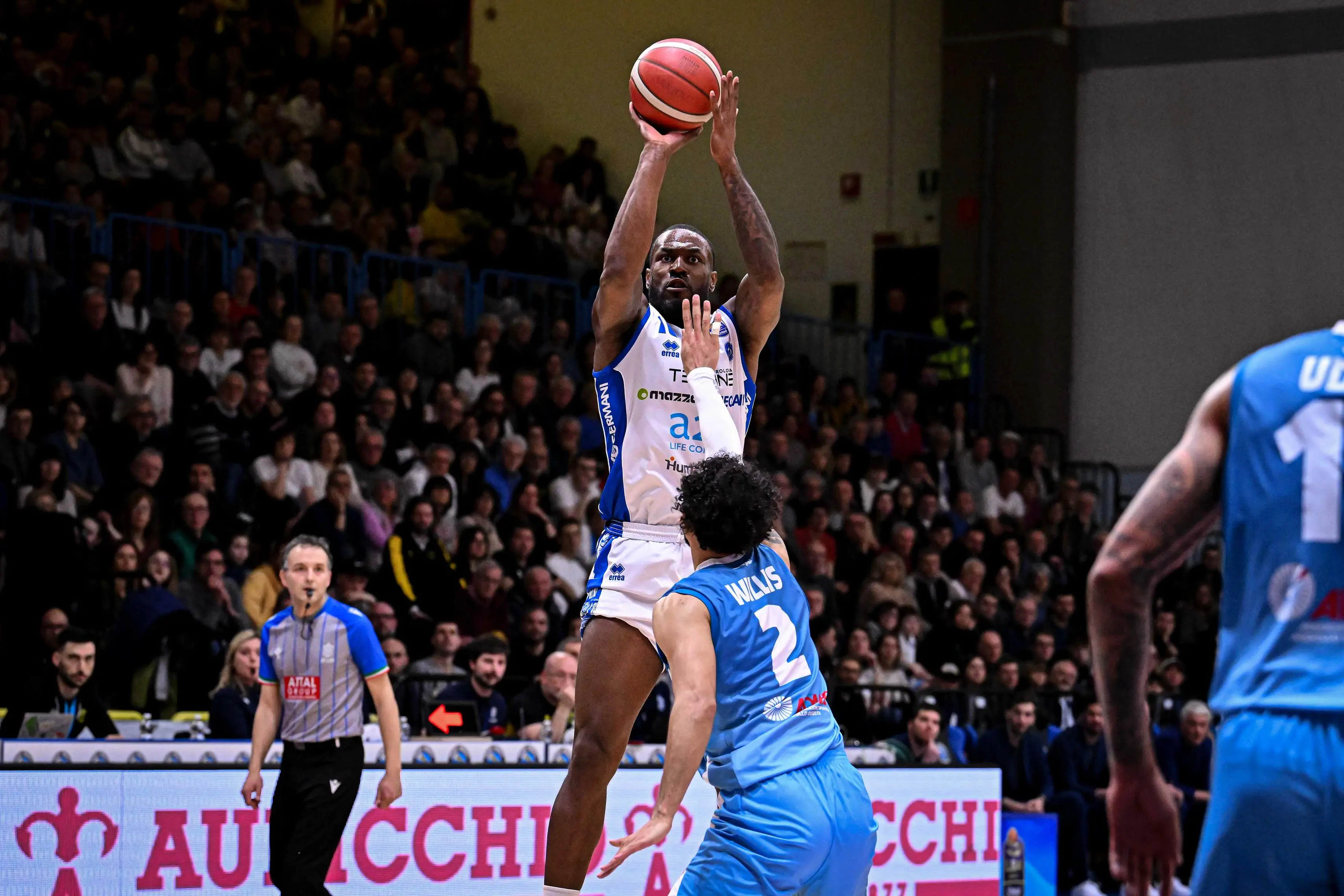 Gli scatti di Vanoli Cremona-Germani Pallacanestro Brescia