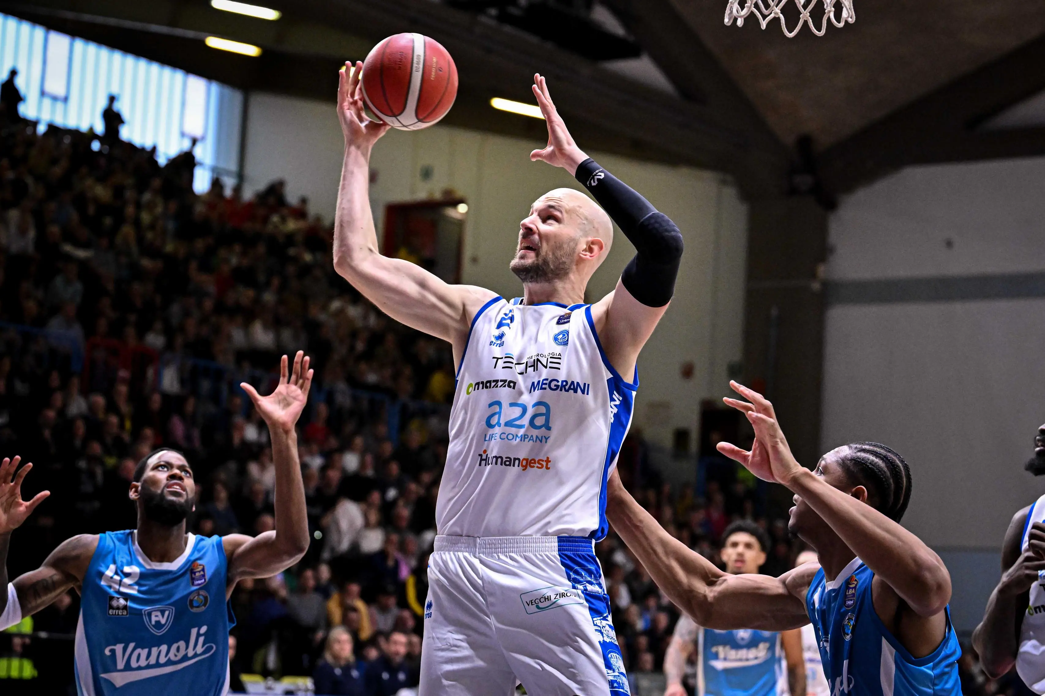 Gli scatti di Vanoli Cremona-Germani Pallacanestro Brescia