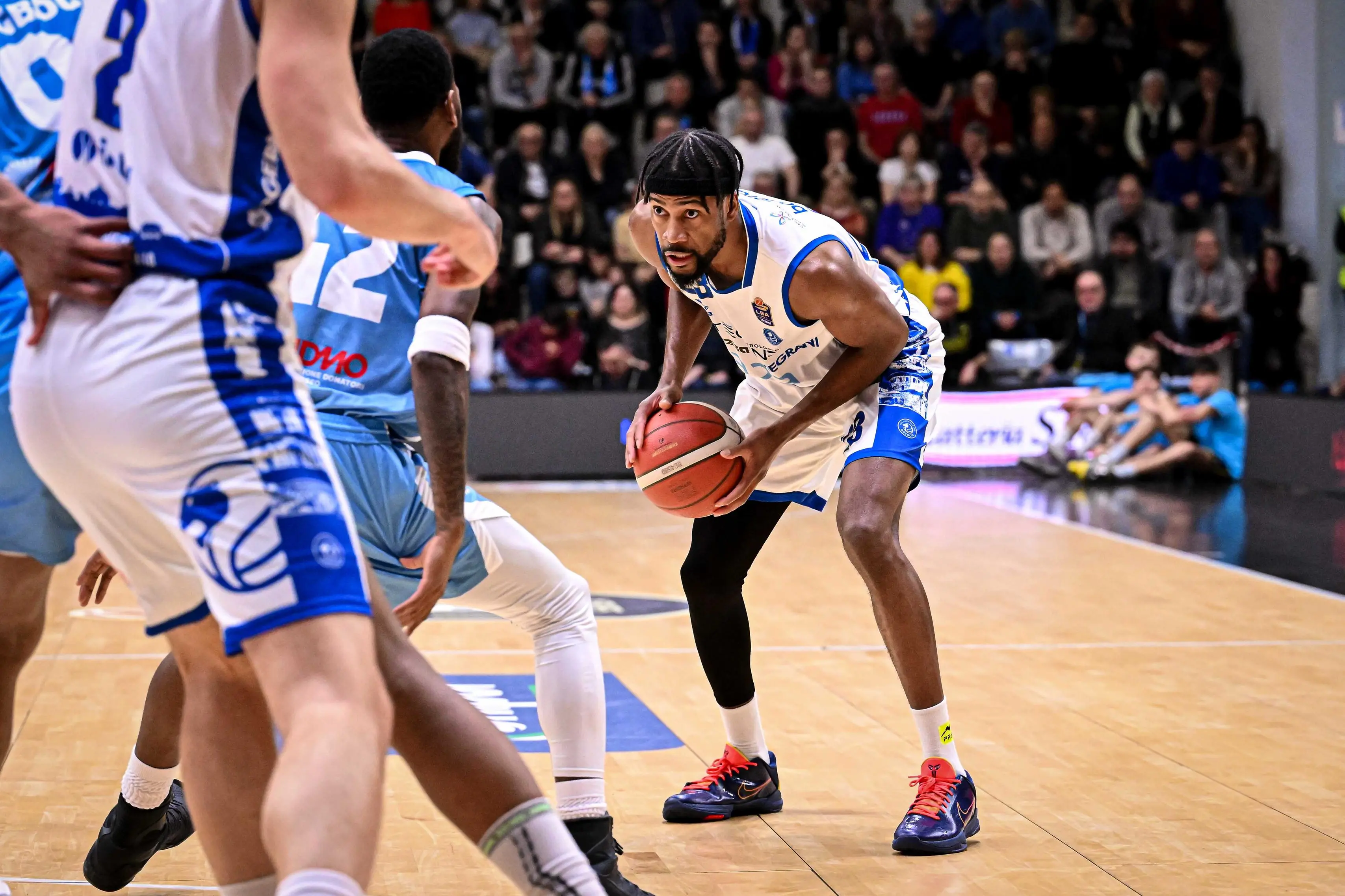 Gli scatti di Vanoli Cremona-Germani Pallacanestro Brescia