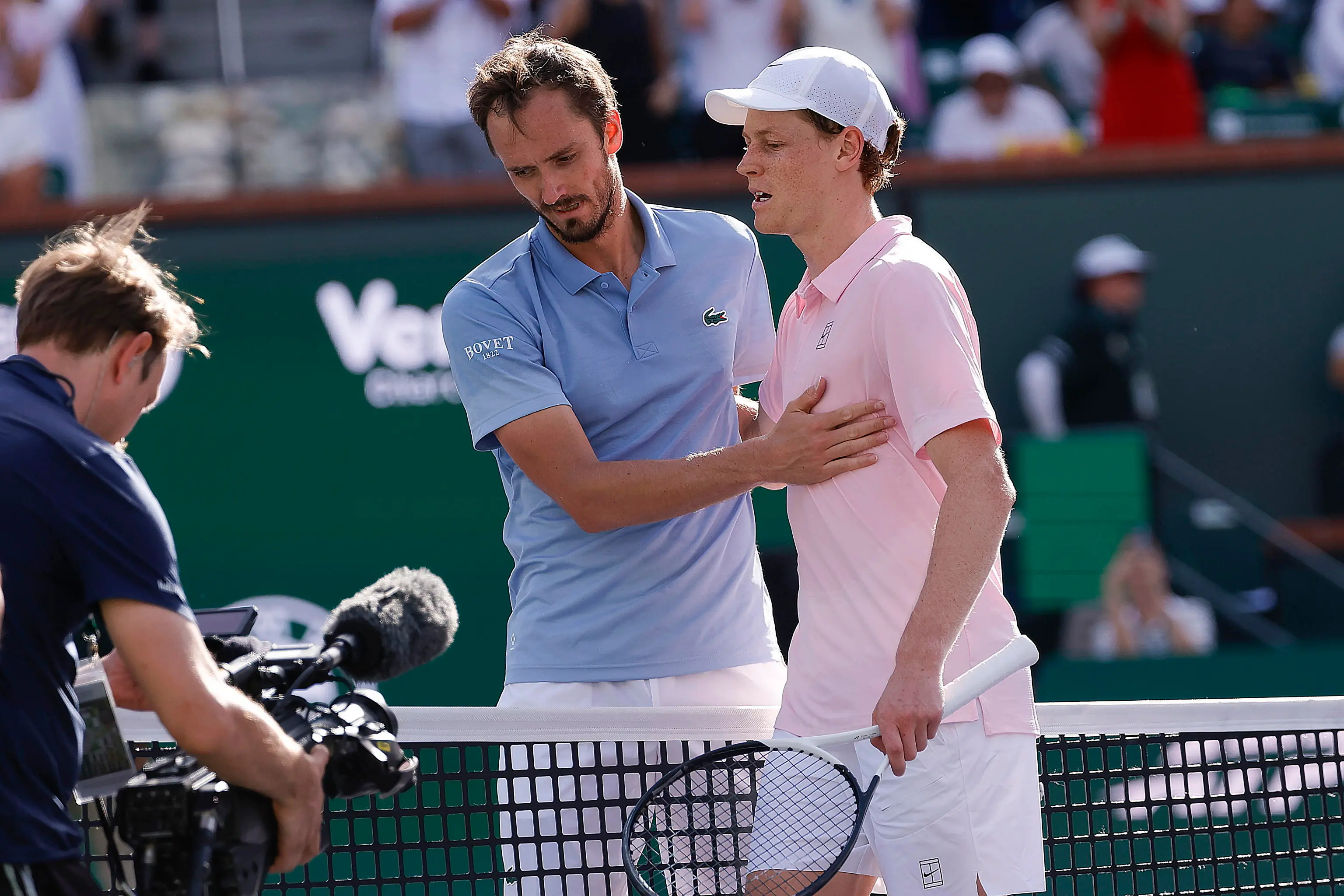 Sinner conquista Indian Wells