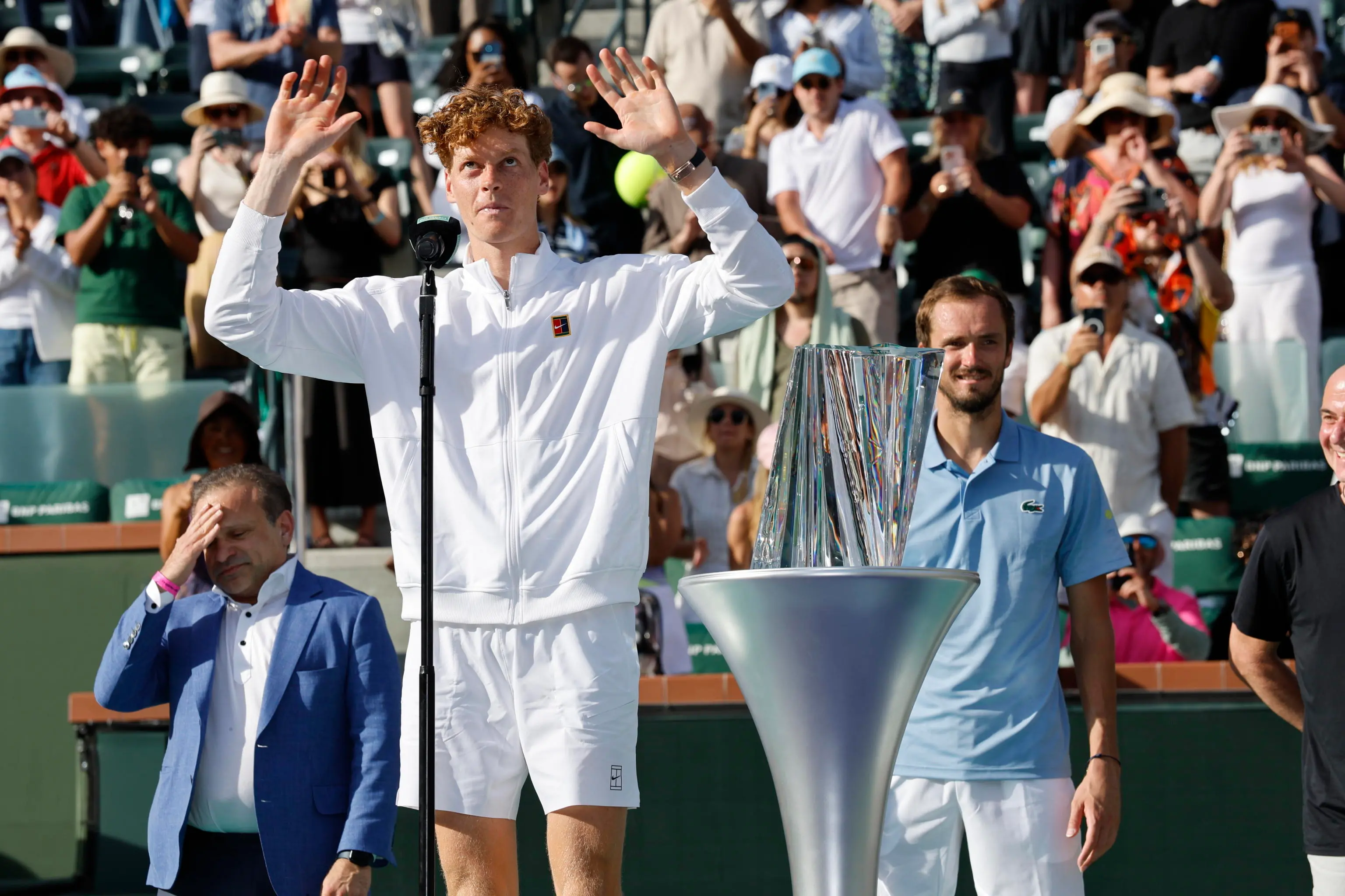 Sinner conquista Indian Wells