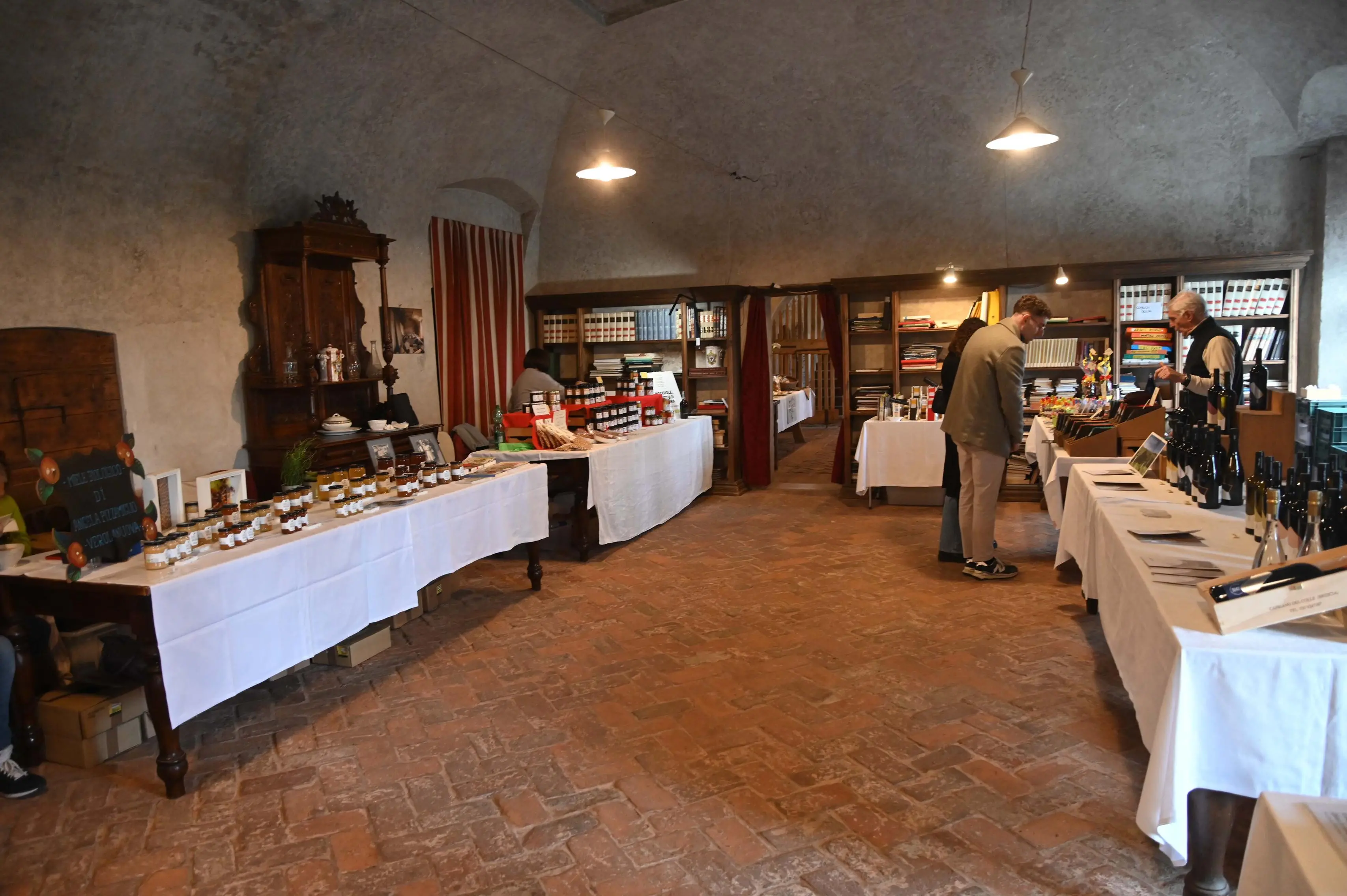 PADERNELLO IN PIAZZA CON NOI  REDAZIONE PROVINCIA 15-03-2026  GABRIELE STRADA NEW EDEN GROUP 