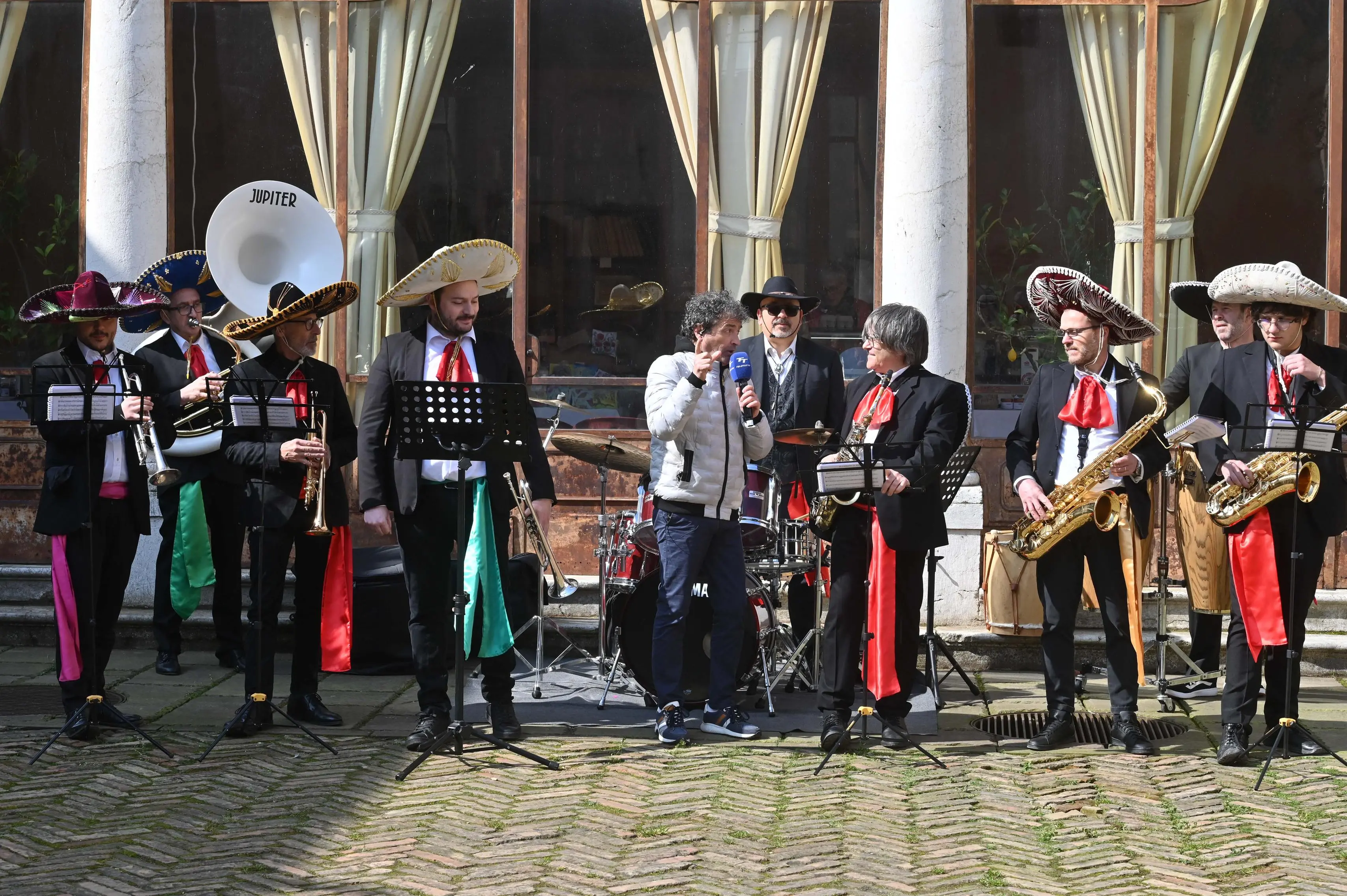 PADERNELLO IN PIAZZA CON NOI  REDAZIONE PROVINCIA 15-03-2026  GABRIELE STRADA NEW EDEN GROUP 