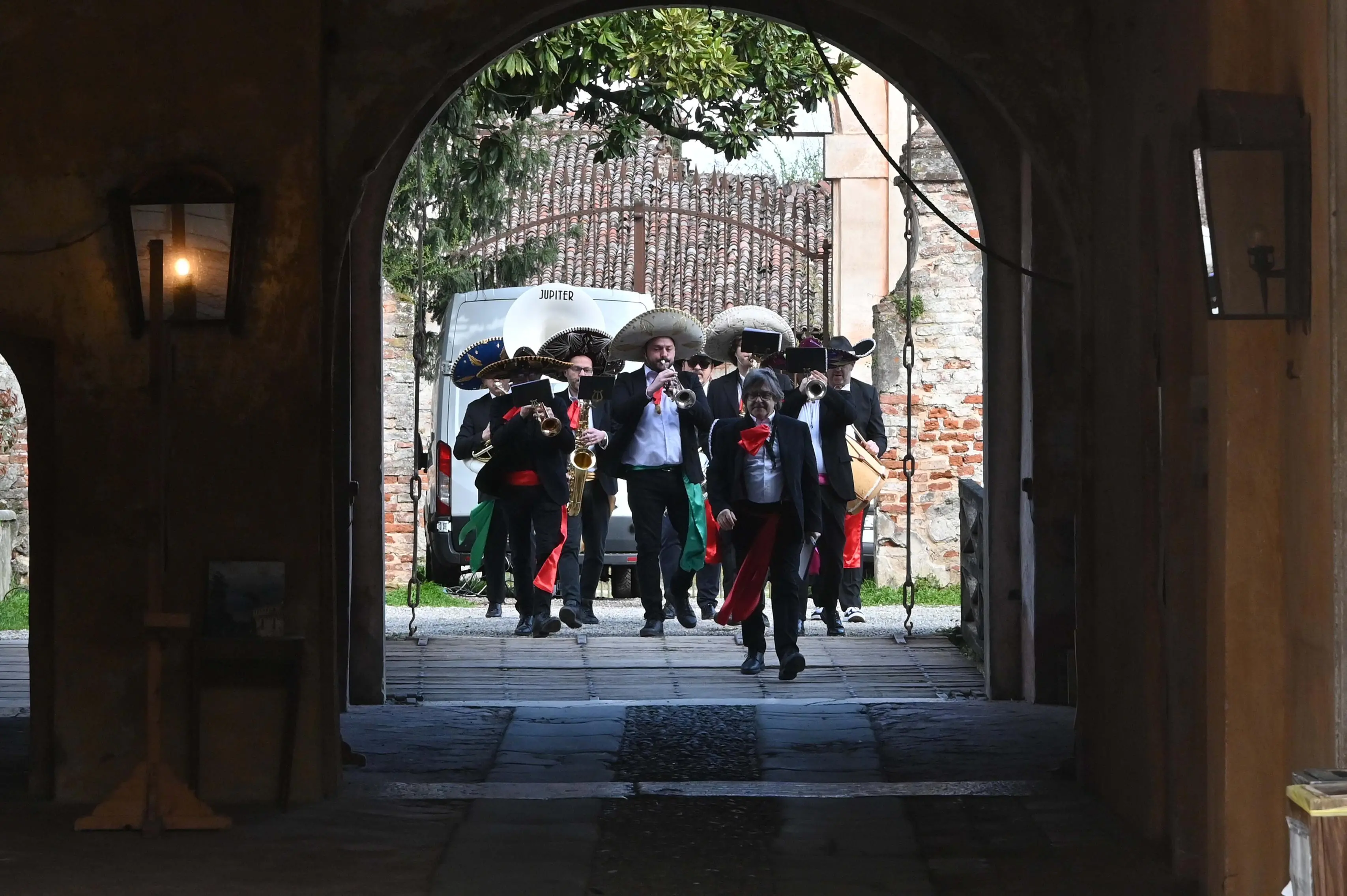 PADERNELLO IN PIAZZA CON NOI  REDAZIONE PROVINCIA 15-03-2026  GABRIELE STRADA NEW EDEN GROUP 