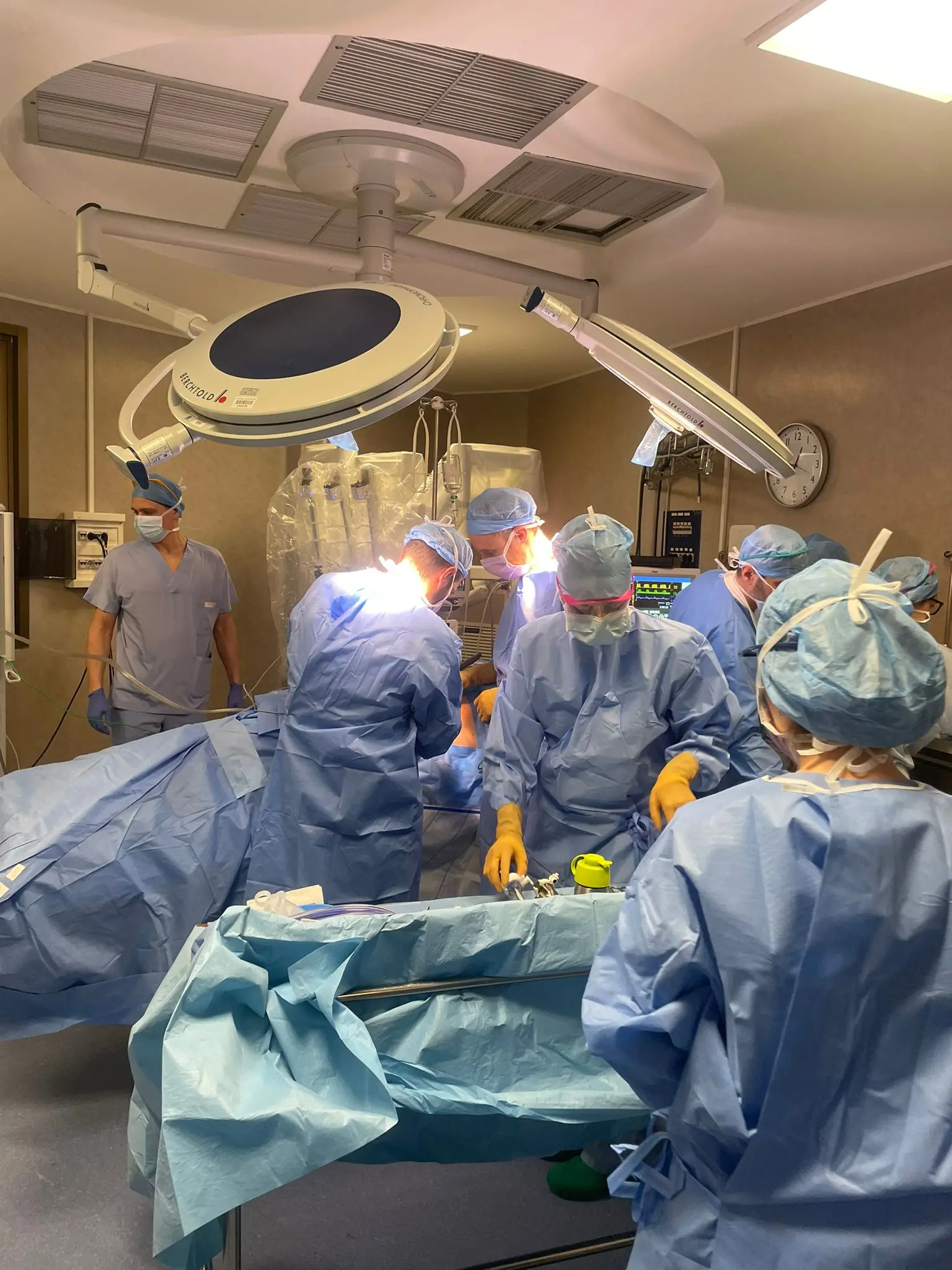 Immagini realizzate durante un’operazione di tumore al rene