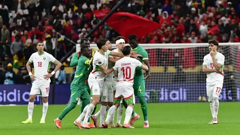 Tensione durante la finale dello scorso gennaio tra Marocco e Senegal  - Foto Epa © www.giornaledibrescia.it