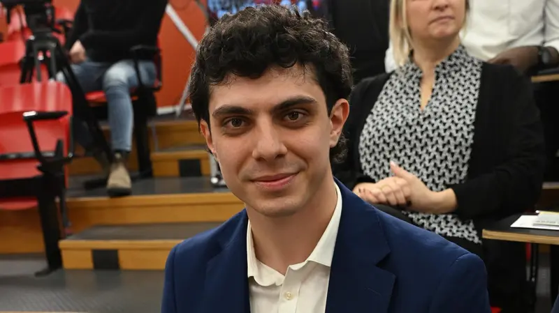 L’enologo Davide Franzosi dell'Azienda agricola e Cantina Franzosi - Foto New Reporter Favretto © www.giornaledibrescia.it