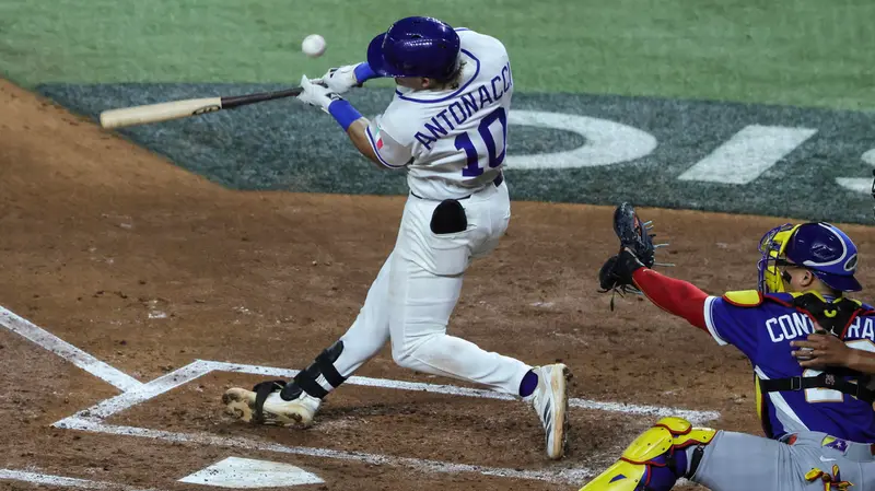 Un momento della semifinale tra Venezuela e Italia durante il World Baseball Classic - Foto Ansa © www.giornaledibrescia.it