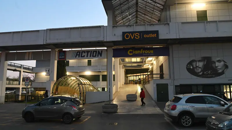 Negozianti e clienti chiedono più controlli - Foto Gabriele Strada Neg © www.giornaledibrescia.it