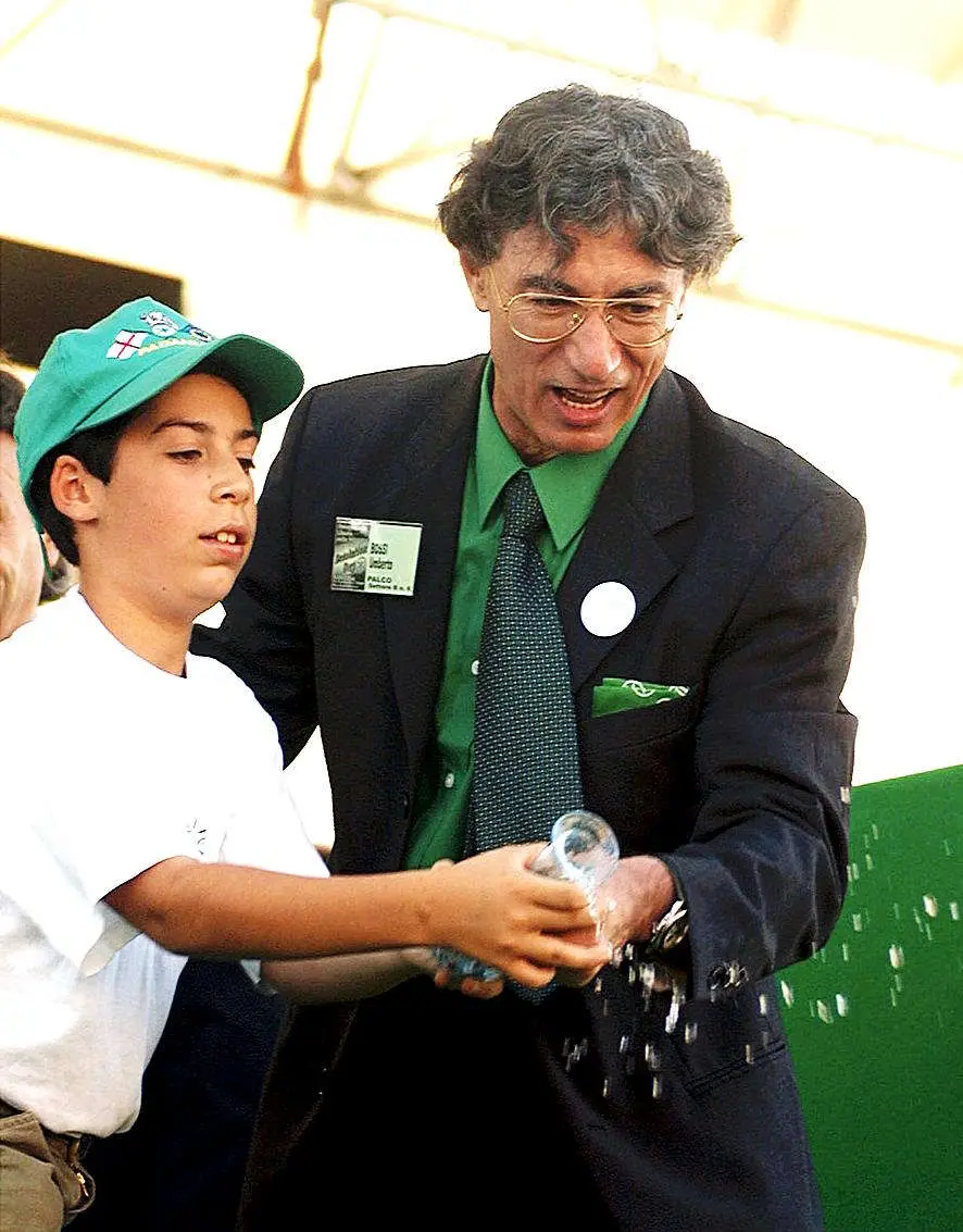 Umberto Bossi, la vita del Senatùr in una serie di foto