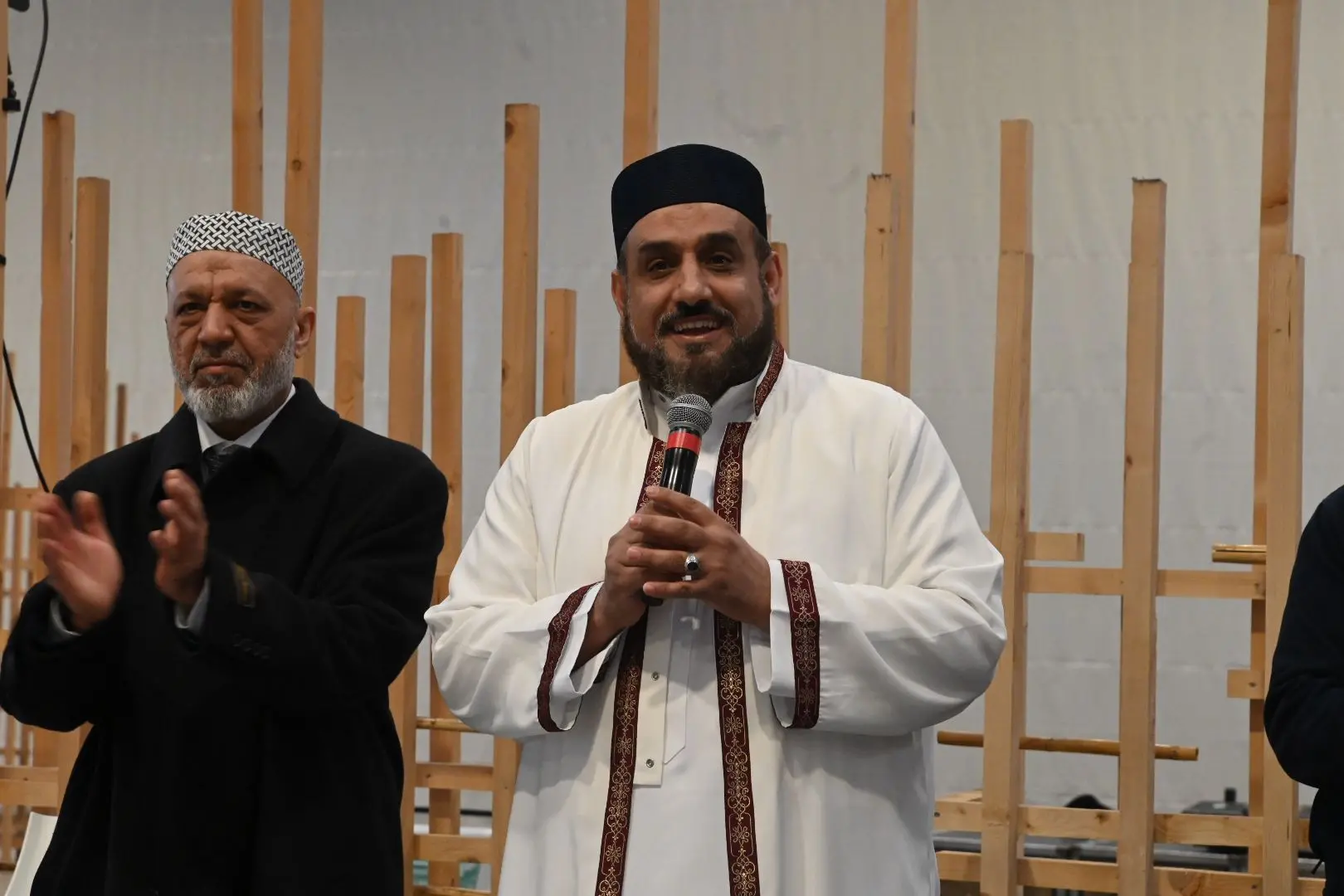 La festa di fine Ramadan al Brixia Expo col vescovo Tremolada