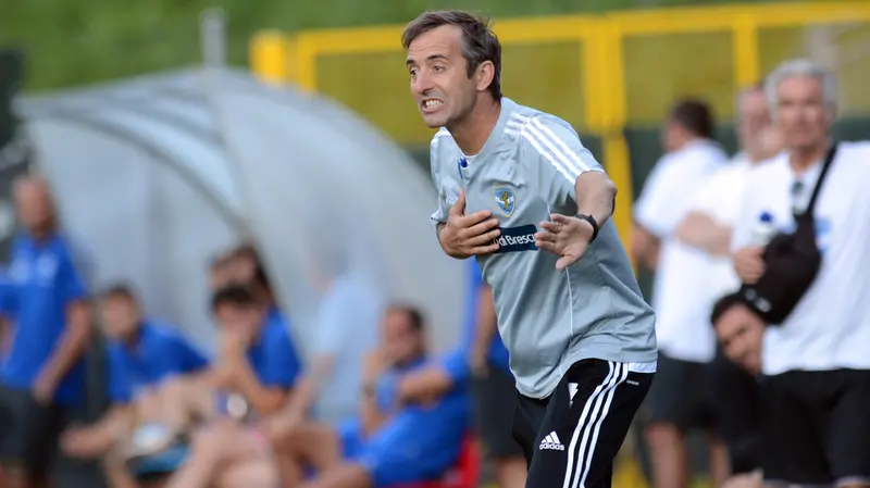 Giampaolo dà indicazioni durante un'amichevole a Temù - Foto Reporter Zanardelli © www.giornaledibrescia.it