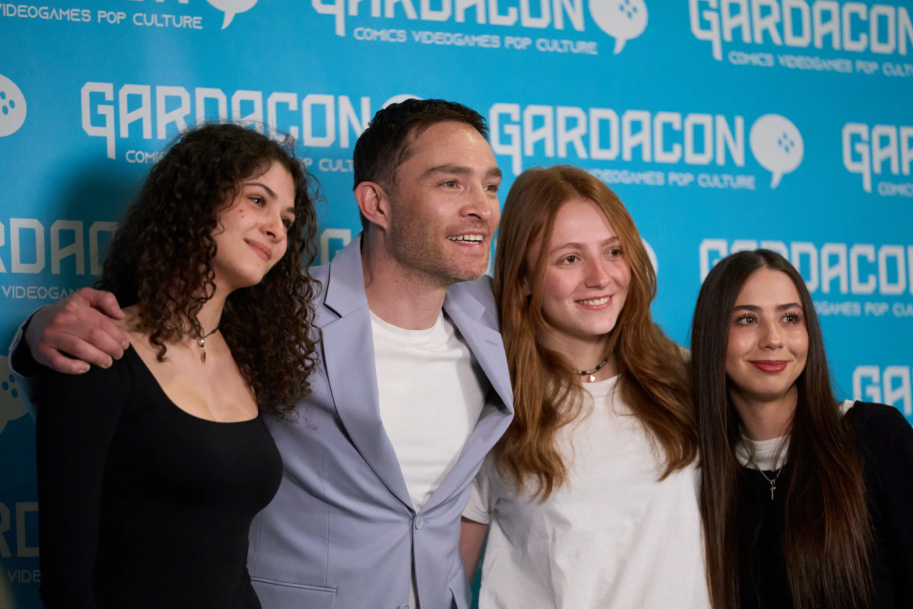 Ed Westwick incontra i fan al Gardacon