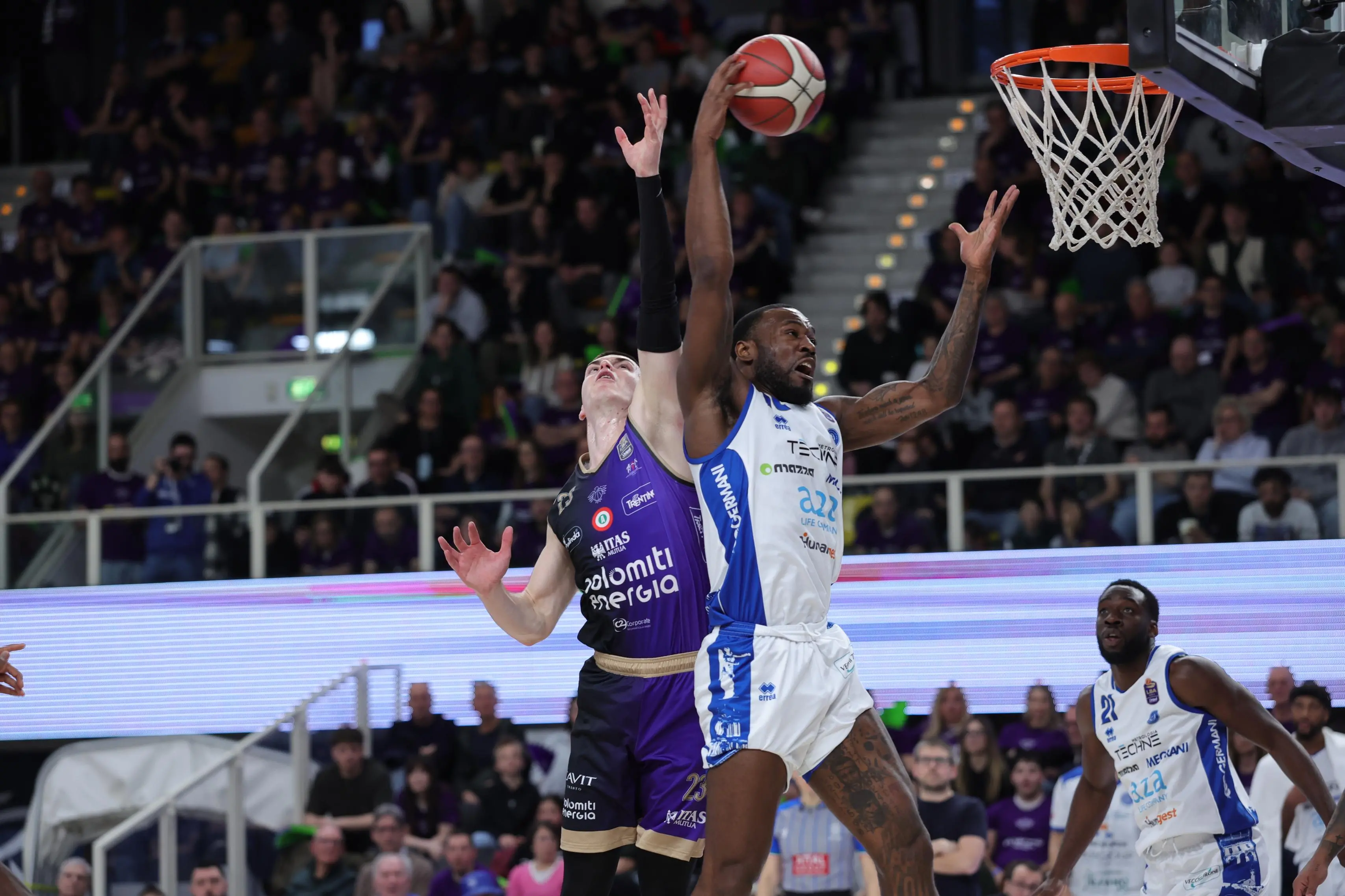 Serie A: le immagini di Dolomiti Trentino-Germani Brescia