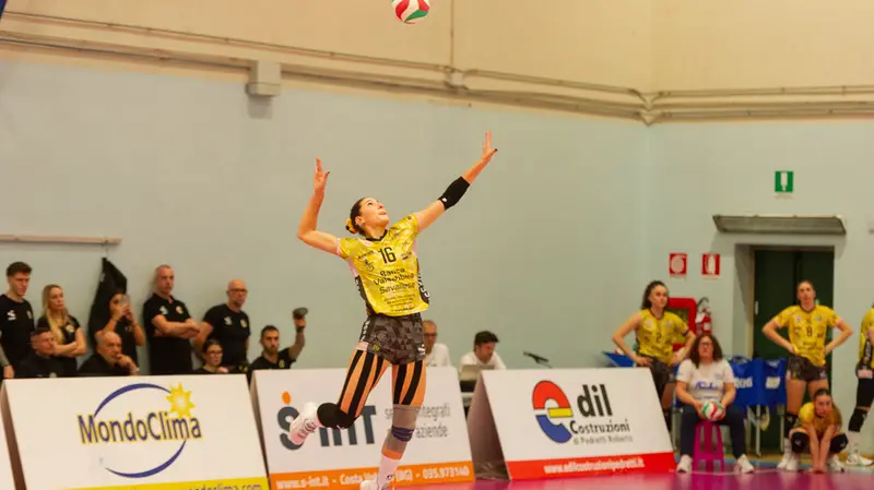 Serie A2: le immagini di Costa Volpino-Millenium Valsabbina Brescia