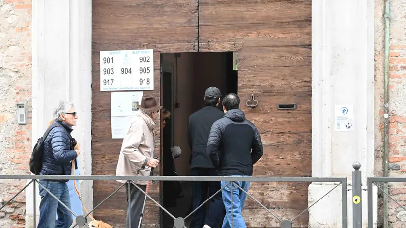 Via vai costante al liceo classico Arnaldo - Foto Marco Ortogni/Neg © www.giornaledibrescia.it