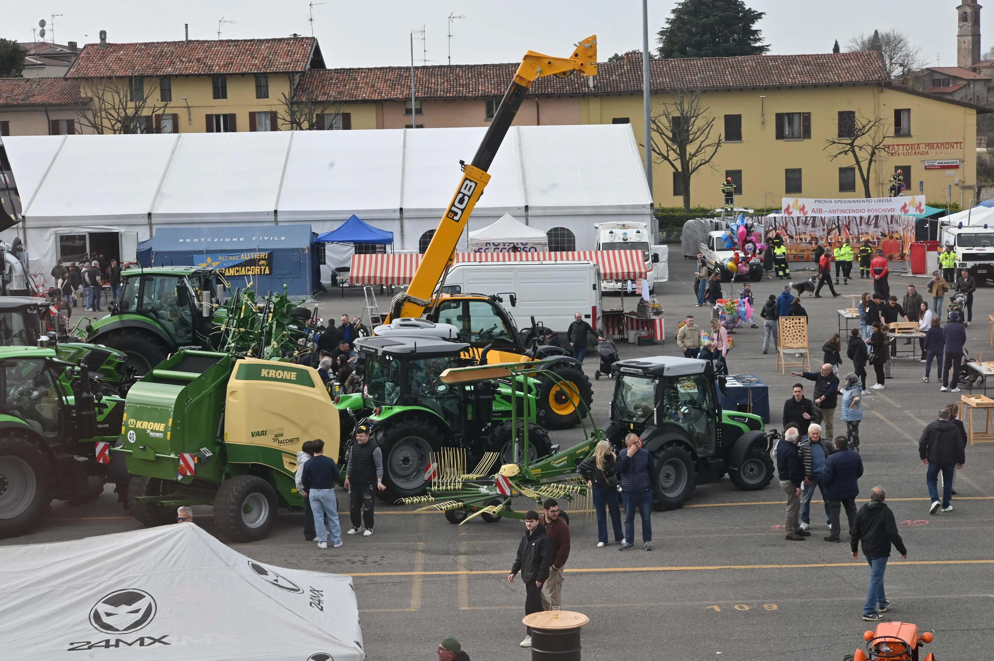 ROVATO IN PIAZZA CON NOI LOMBARDIA CARNI REDAZIONE PROVINCIA 22-03-2026 GABRIELE STRADA NEW EDEN GROUP