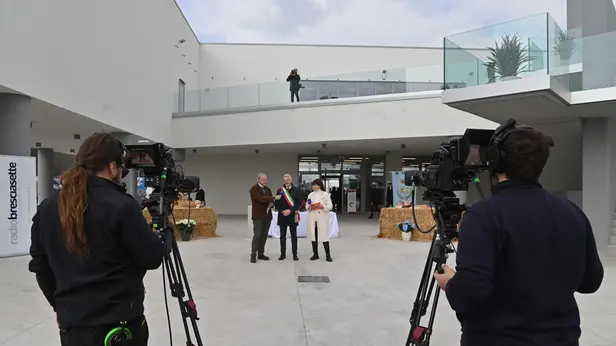 ROVATO IN PIAZZA CON NOI LOMBARDIA CARNI REDAZIONE PROVINCIA 22-03-2026 GABRIELE STRADA NEW EDEN GROUP