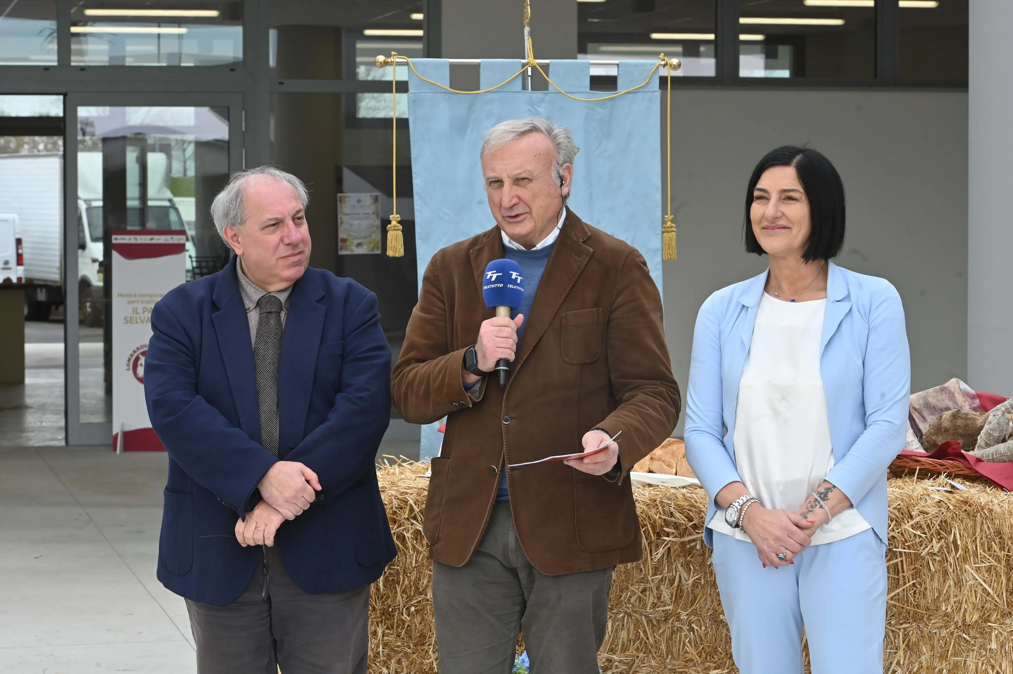 ROVATO IN PIAZZA CON NOI LOMBARDIA CARNI REDAZIONE PROVINCIA 22-03-2026 GABRIELE STRADA NEW EDEN GROUP