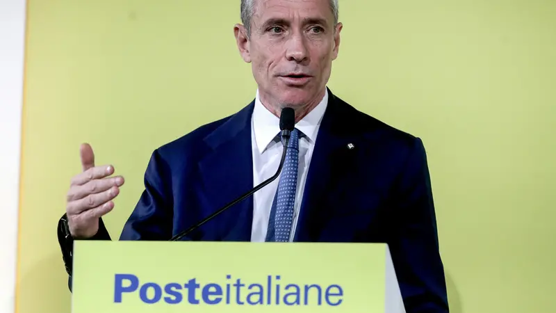 L'ad di Poste Matteo Del Fante - Ansa © www.giornaledibrescia.it