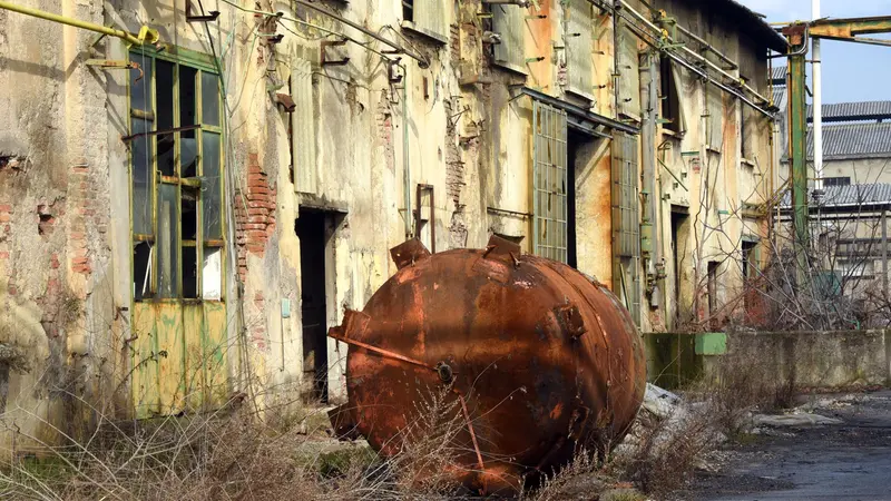 Uno scorcio dello stabilimento Caffaro di via Nullo