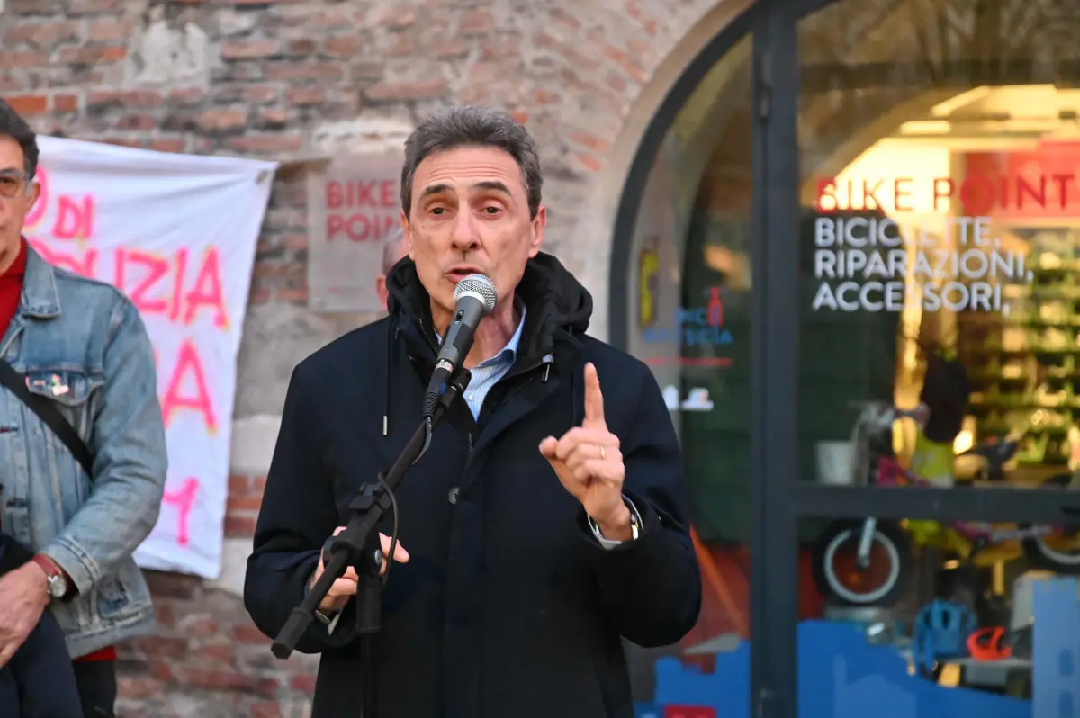 Le forze promotrici del «No» in largo Formentone