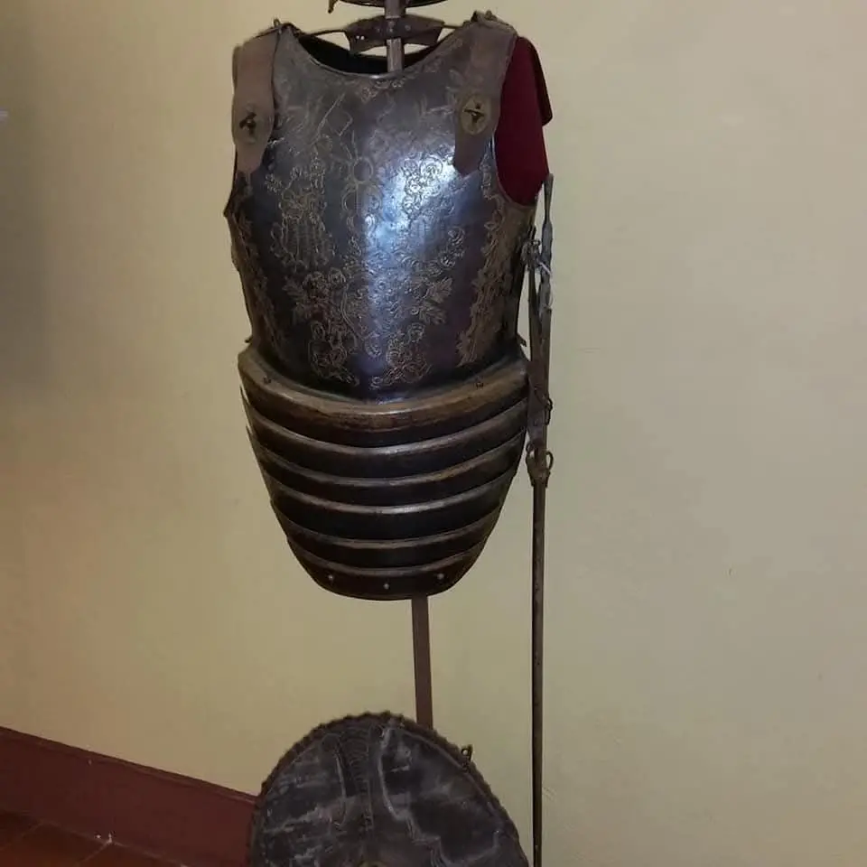 Alcune delle armature realizzate da Angelo Belleri