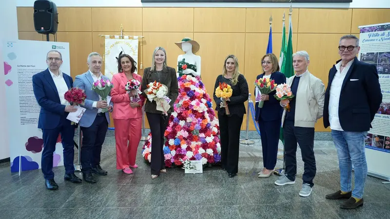La Dama dei fiori a Palazzo Lombardia