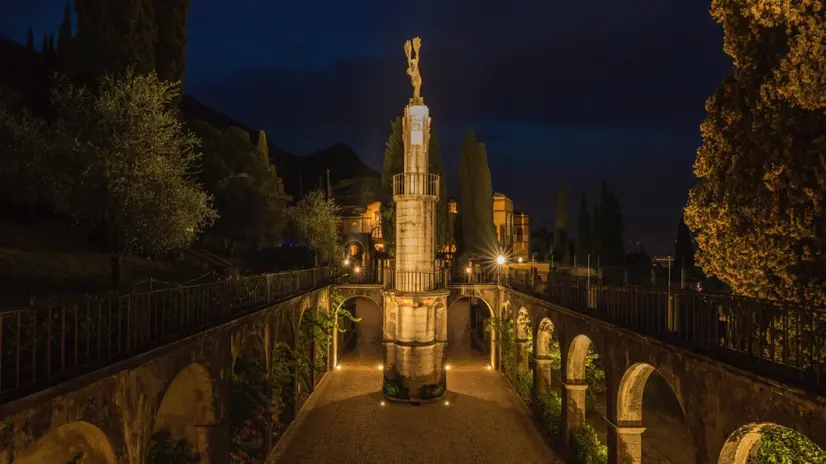 Il Vittoriale degli Italiani di notte