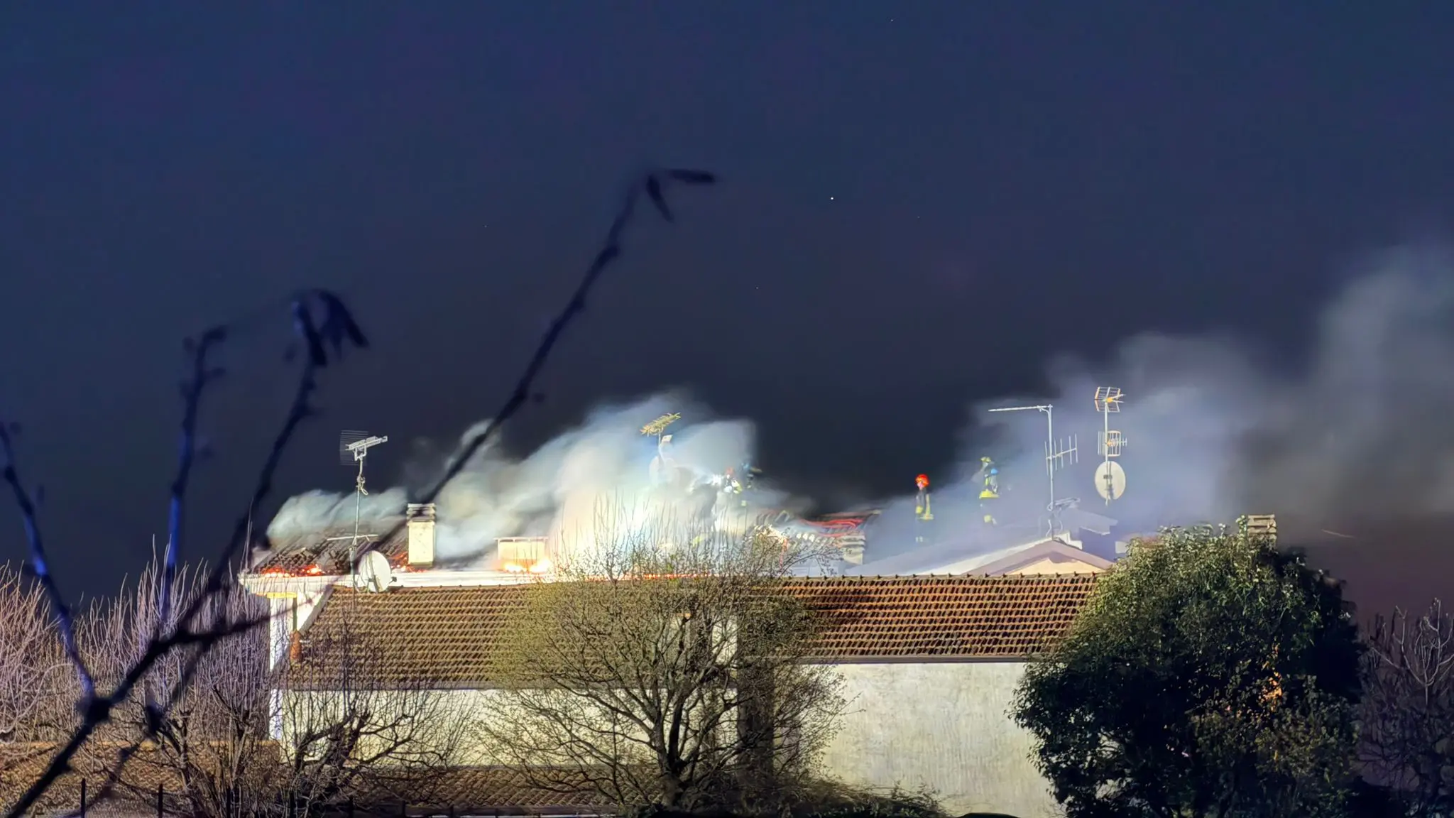 L'incendio a Puegnago