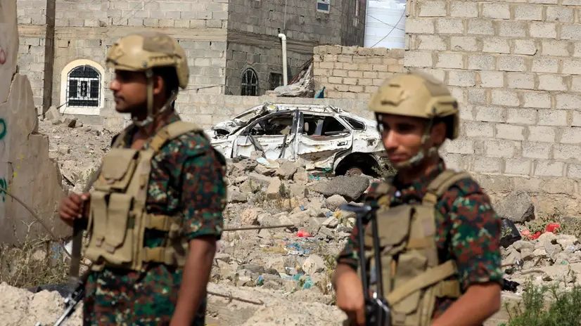 Soldati Houthi - Foto Ansa © www.giornaledibrescia.it