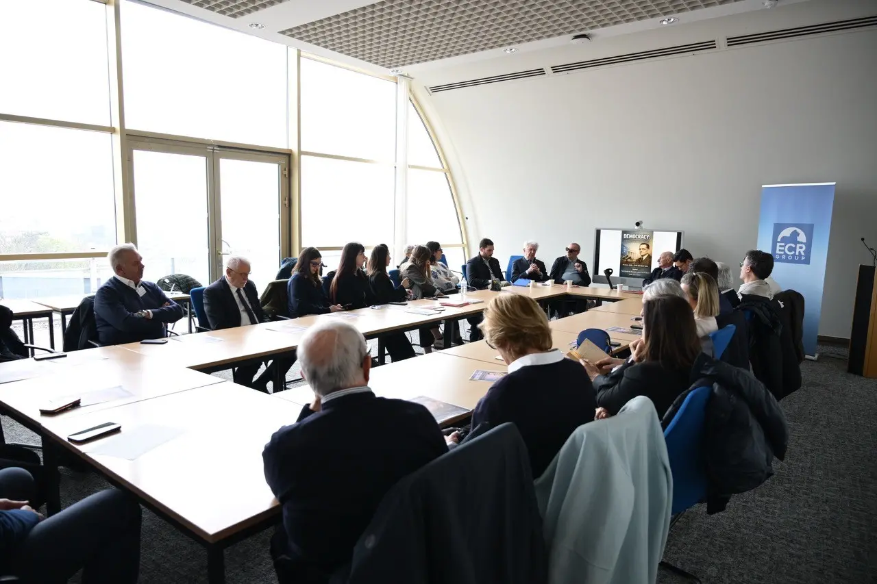 La presentazione di Democracy al Parlamento europeo di Bruxelles