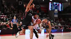 Demetre Rivers della Germani in azione nel match d'andata, vinto a Reggio Emilia - © Ciamillo-Castoria