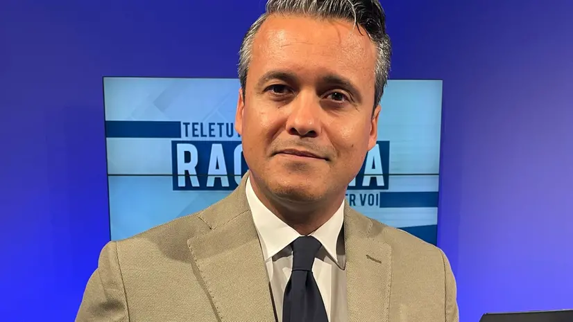 Il dottor Riccardo Sirello, medico legale, ospite a Teletutto Racconta - © www.giornaledibrescia.it