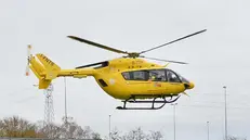 Un'eliambulanza - Foto d'archivio © www.giornaledibrescia.it