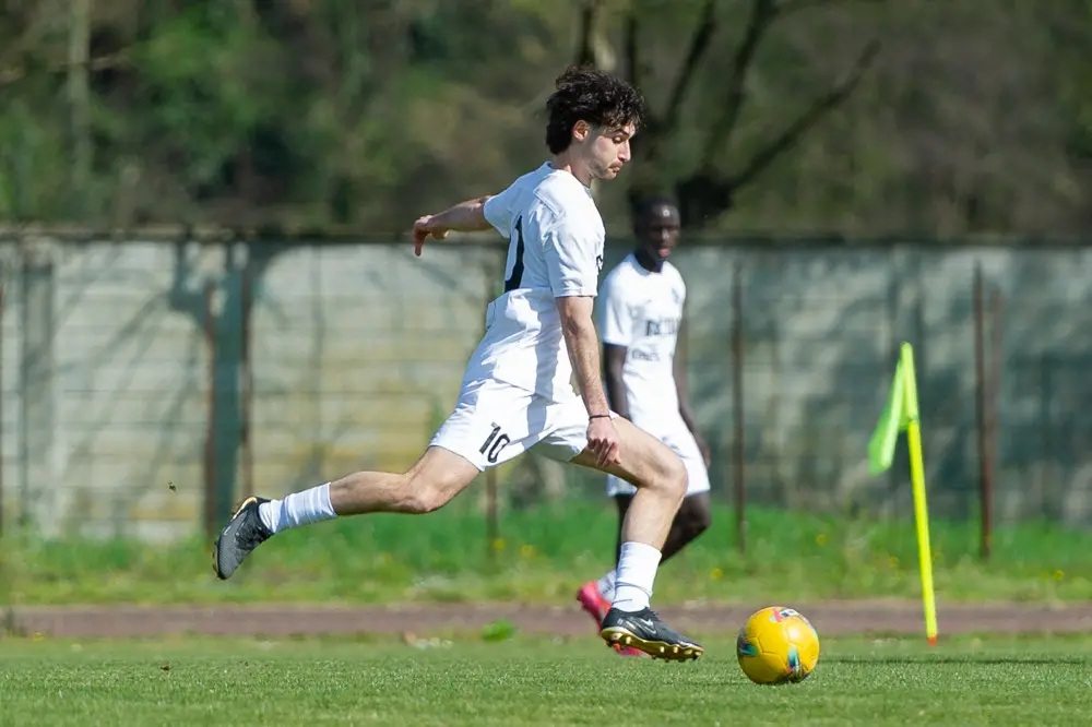 Seconda categoria: gli scatti di Gsr-Cortefranca e la festa per la promozione