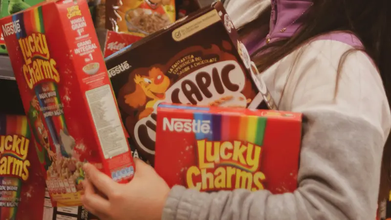 Fare la spesa a stomaco vuoto influenza le scelte di acquisto