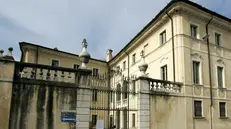 Il palazzo comunale di Gardone - © www.giornaledibrescia.it