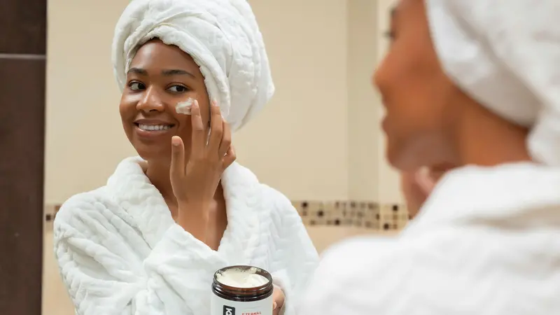 Non solo crema: la routine coreana prevede diversi passaggi