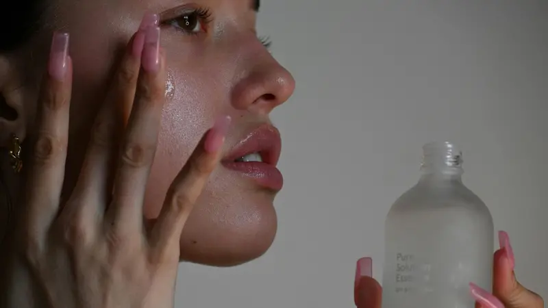 La cura della pelle è diventata virale anche sui social