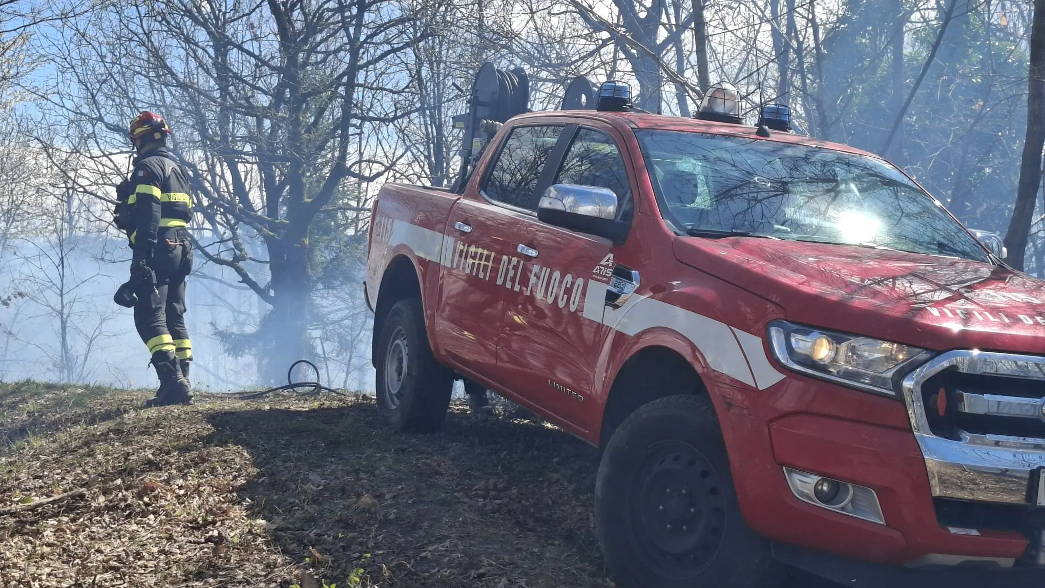 Valsabbia, l'incendio tra Bione e Preseglie