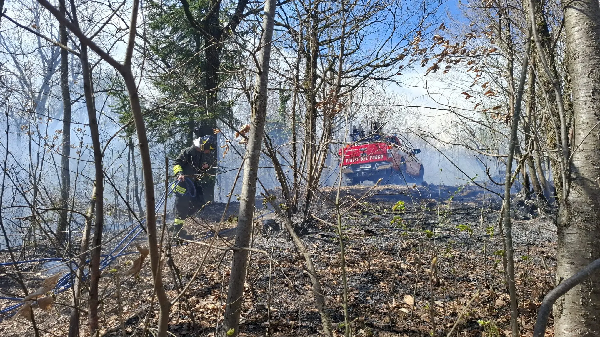 Valsabbia, l'incendio tra Bione e Preseglie
